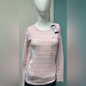 Womens Tommy Hilfiger shirt